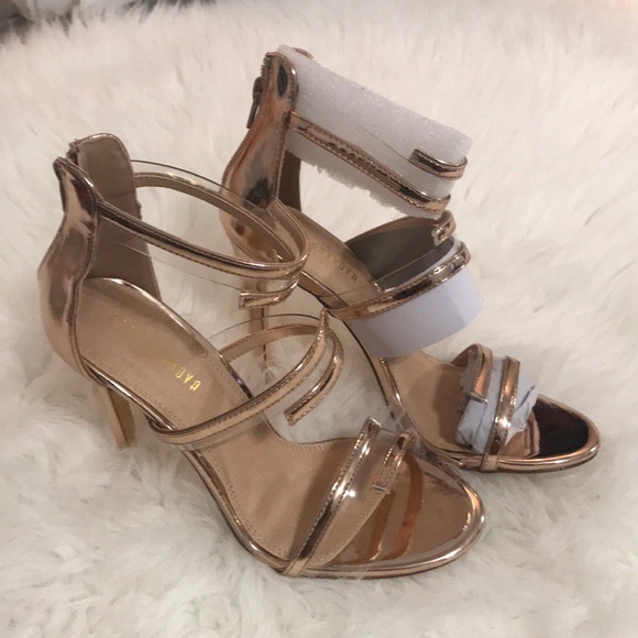 Fashion Nova Heels - Picture 2 of 3